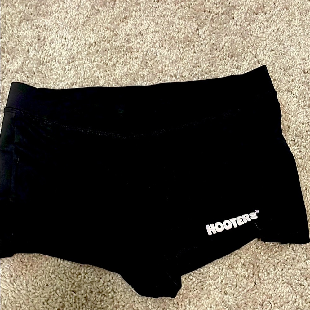 Hooters Classic Short with